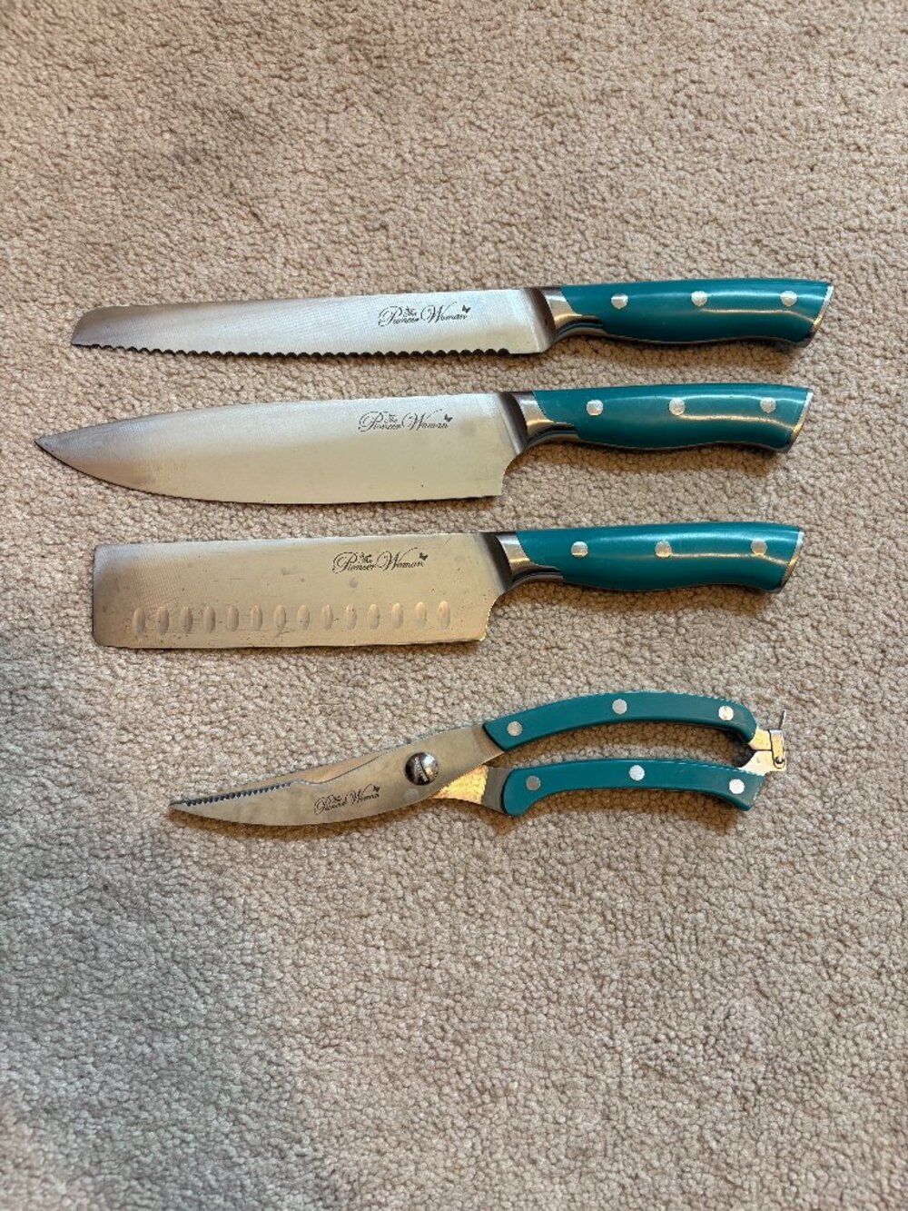 The Pioneer Woman Knife Set of 4 Chef, Nakiri, Bread, Shears Turquoise Handles